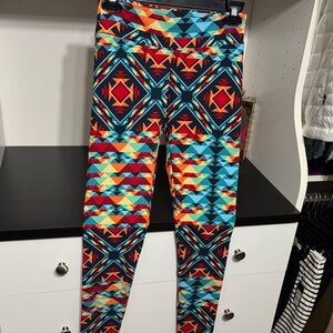 LuLaRoe Multicolor Geometric Leggings
Only wore once